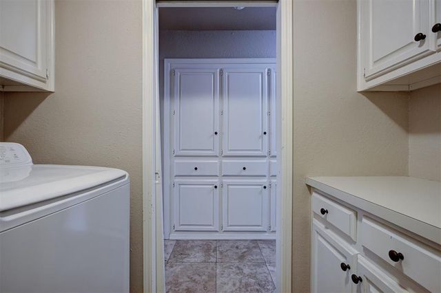 3300 N Meadowood Drive, Oklahoma City, OK 73110