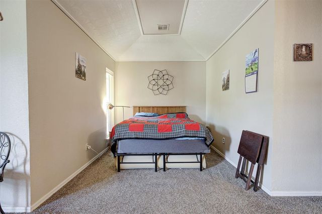 3300 N Meadowood Drive, Oklahoma City, OK 73110