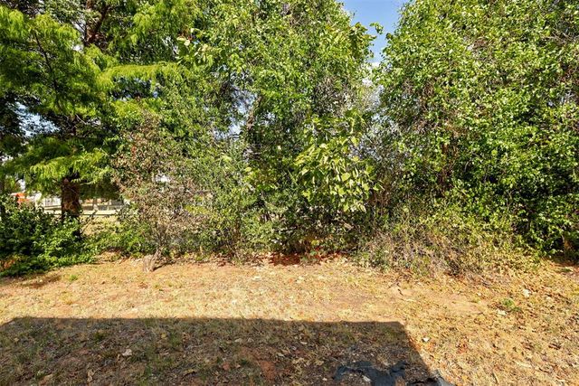 3300 N Meadowood Drive, Oklahoma City, OK 73110
