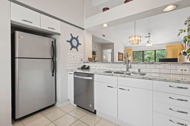 110 Hartland Dr Apt 15E, Myrtle Beach, SC 29572