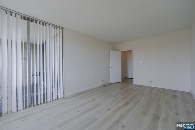 5 Horizon 501, Fort Lee, NJ 07024