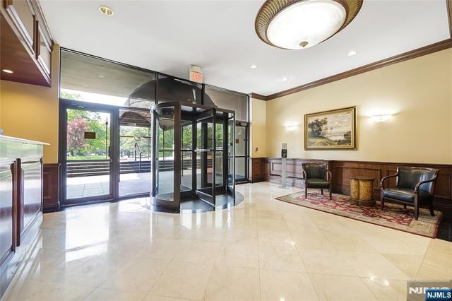 5 Horizon 501, Fort Lee, NJ 07024