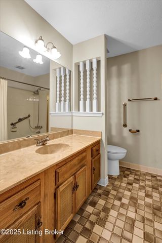 7604 Nottoway Cir, Louisville, KY 40214