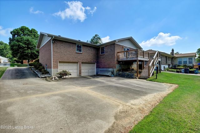 7604 Nottoway Cir, Louisville, KY 40214