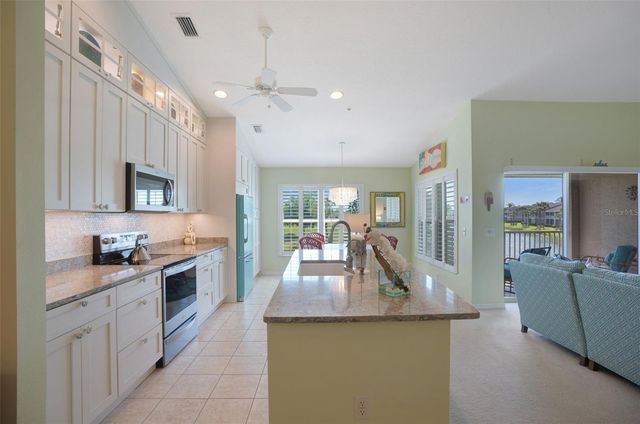 5310 HYLAND HILLS AVENUE 2124, Sarasota, FL 34241