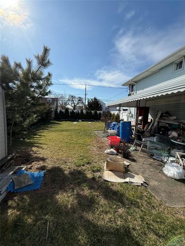 433 Miller Avenue, Freeport, NY 11520