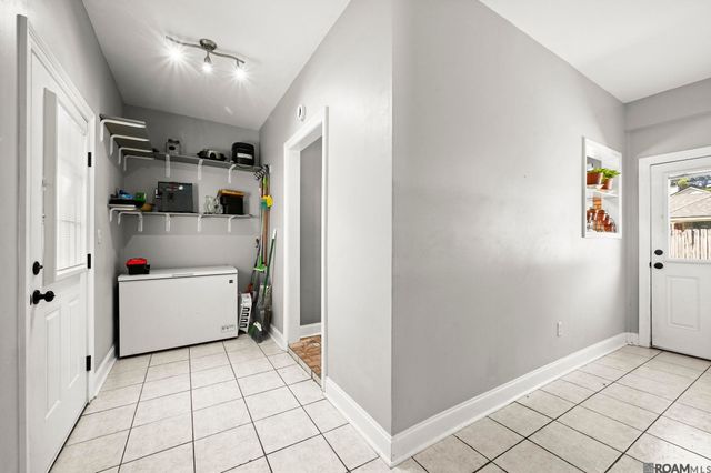 13361 David Lee Dr, Walker, LA 70785