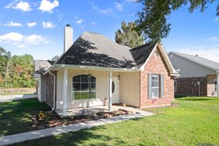 13361 David Lee Dr, Walker, LA 70785