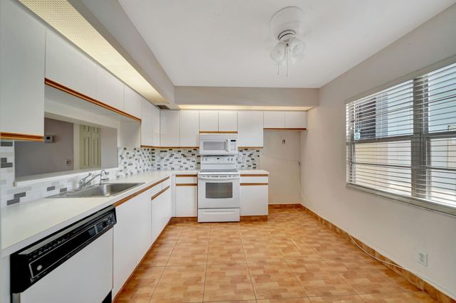 12701 SW 14th Street 106-J, Pembroke Pines, FL 33027