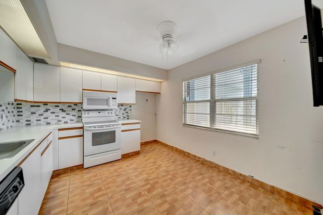 12701 SW 14th Street 106-J, Pembroke Pines, FL 33027