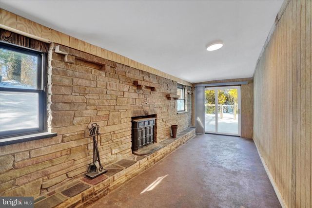 1635 CONEWAGO CREEK RD, Manchester, PA 17345