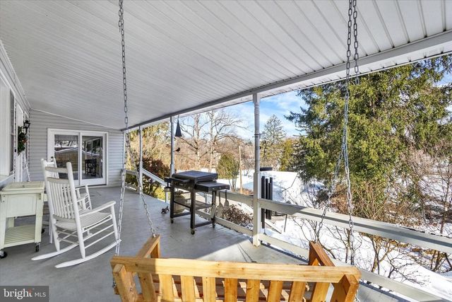 1635 CONEWAGO CREEK RD, Manchester, PA 17345