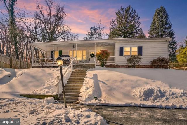 1635 CONEWAGO CREEK RD, Manchester, PA 17345