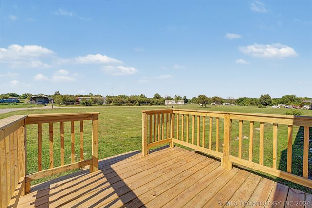 17440 E Meadow Lane, Claremore, OK 74017