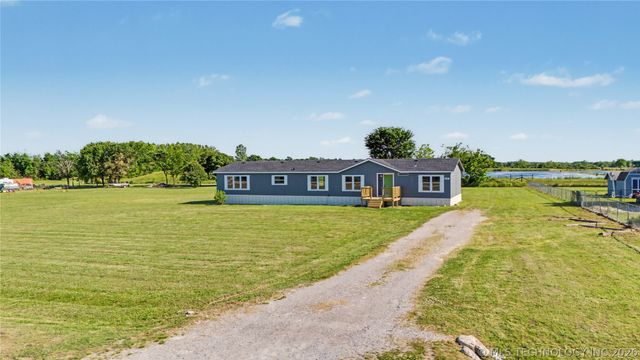 17440 E Meadow Lane, Claremore, OK 74017
