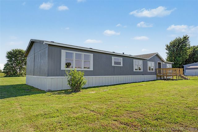 17440 E Meadow Lane, Claremore, OK 74017