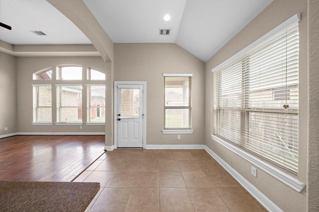 208 Bailey Brook Lane, Dickinson, TX 77539