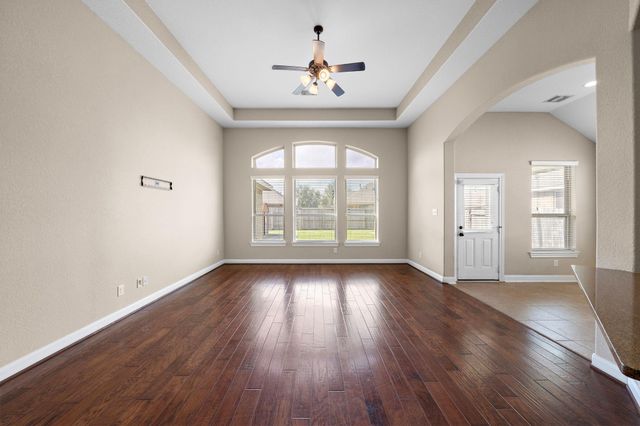 208 Bailey Brook Lane, Dickinson, TX 77539
