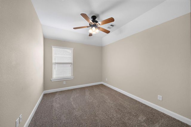 208 Bailey Brook Lane, Dickinson, TX 77539