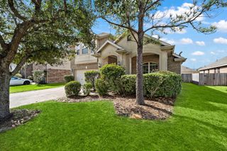 208 Bailey Brook Lane, Dickinson, TX 77539