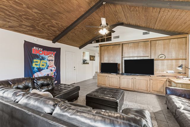 3504 Corto Avenue, Fort Worth, TX 76109