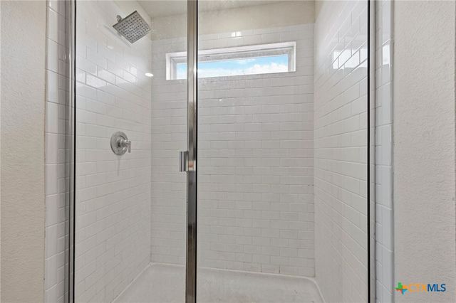 1425 London Way, Lockhart, TX 78644