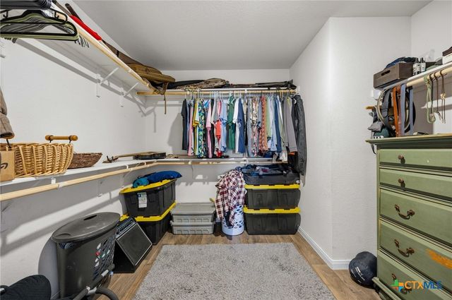 1425 London Way, Lockhart, TX 78644