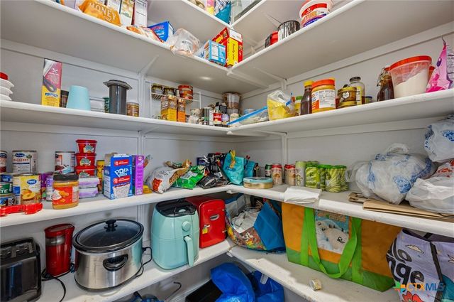 1425 London Way, Lockhart, TX 78644