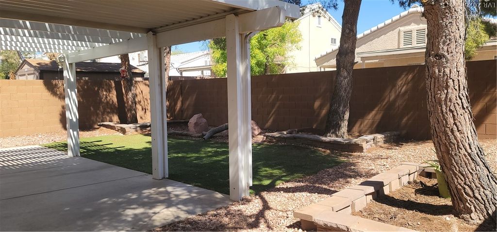 8116 Cimarron Ridge Drive, Las Vegas, NV 89128 — photo 3