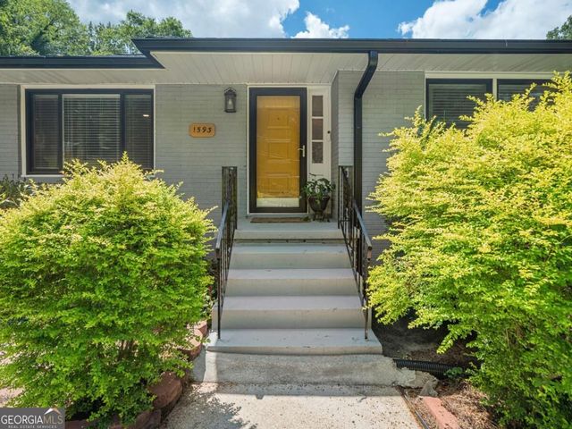 1593 Mill Acres Drive SW, Atlanta, GA 30311