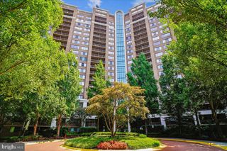 10101 GROSVENOR PL #217, Rockville, MD 20852