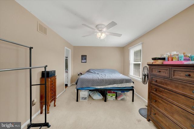 9 VON STEUBEN CT, Newark, DE 19702