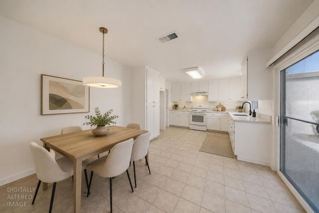 1941 Yellow Oak Dr, Modesto, CA 95354