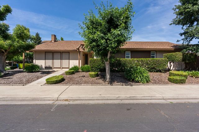 1941 Yellow Oak Dr, Modesto, CA 95354