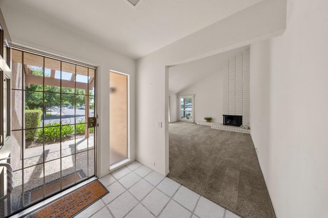 1941 Yellow Oak Dr, Modesto, CA 95354