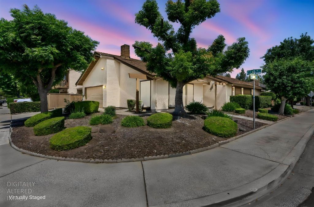 1941 Yellow Oak Dr, Modesto, CA 95354