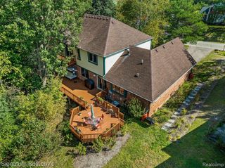 5160 Greenbriar Drive, West Bloomfield, MI 48323