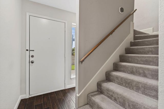 15 River Creek Way, Sugar Land, TX 77478