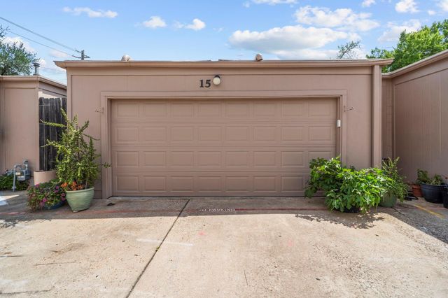 15 River Creek Way, Sugar Land, TX 77478