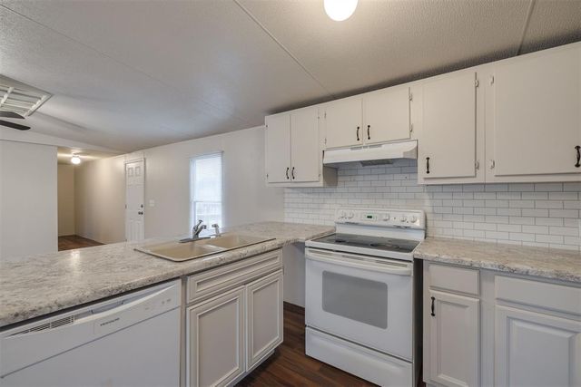 9508 Shady Meadow Way, Newalla, OK 74857