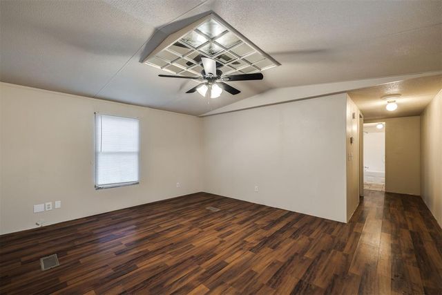 9508 Shady Meadow Way, Newalla, OK 74857