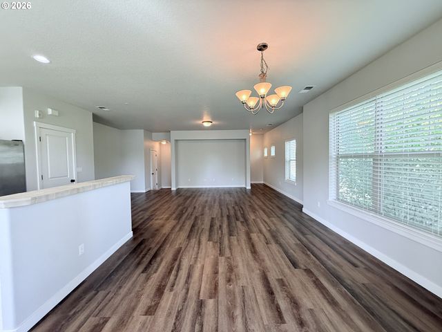 8902 Ne BRENTFORD Ter, Hillsboro, OR 97006