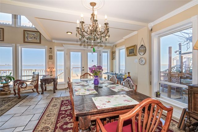 13501 QUEEN JOHANNA Ct, Corpus Christi, TX 78418