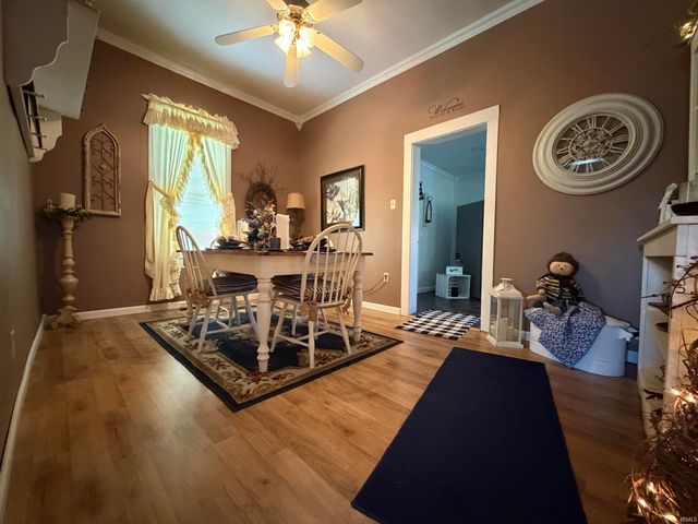 1111 M Street, Bedford, IN 47421