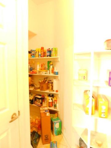 8980 Osage Ave, Sacramento, CA 95829