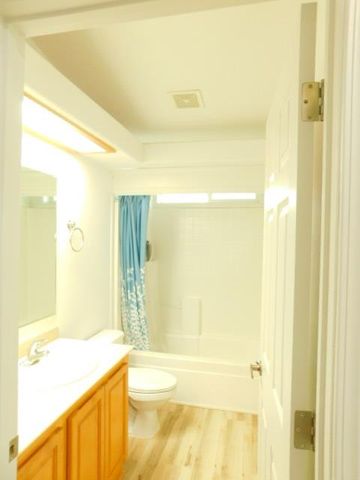 8980 Osage Ave, Sacramento, CA 95829