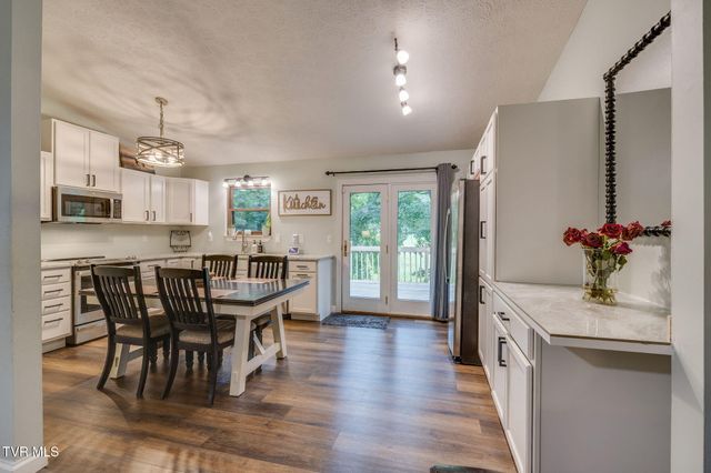 177 Aviation Drive, Elizabethton, TN 37643