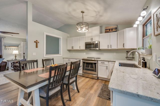 177 Aviation Drive, Elizabethton, TN 37643
