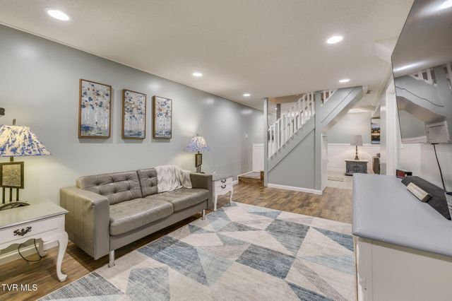 177 Aviation Drive, Elizabethton, TN 37643
