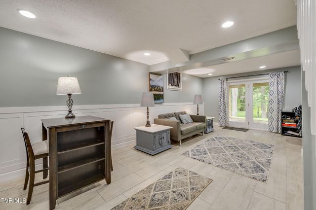 177 Aviation Drive, Elizabethton, TN 37643